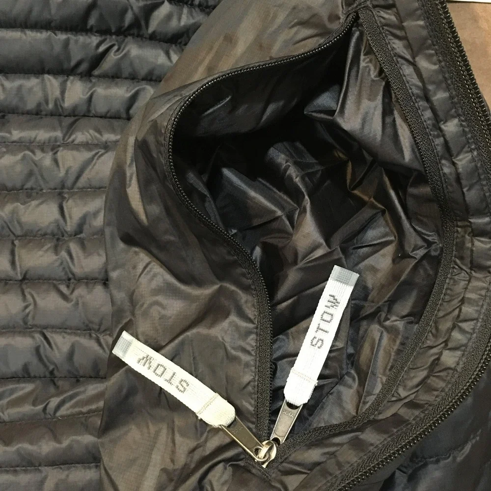 LL Bean Ultralight 850 Down Hooded Puffer Jacket Womens XS Black Outdoor Quilted - Picture 10 of 14